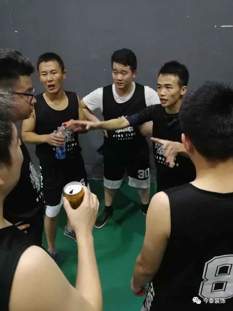 今泰裝飾冬季籃球聯(lián)賽圓滿(mǎn)結(jié)束！(圖6)