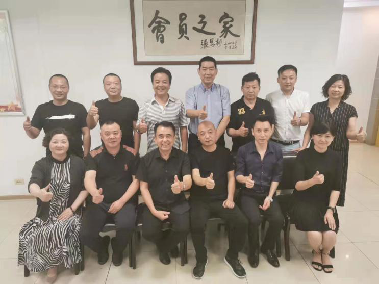 我省首個(gè)專(zhuān)家?guī)煺匠闪?，今泰裝飾工程經(jīng)理受(圖1)